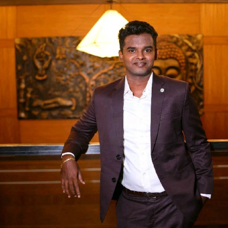 Vigneshwar R.
